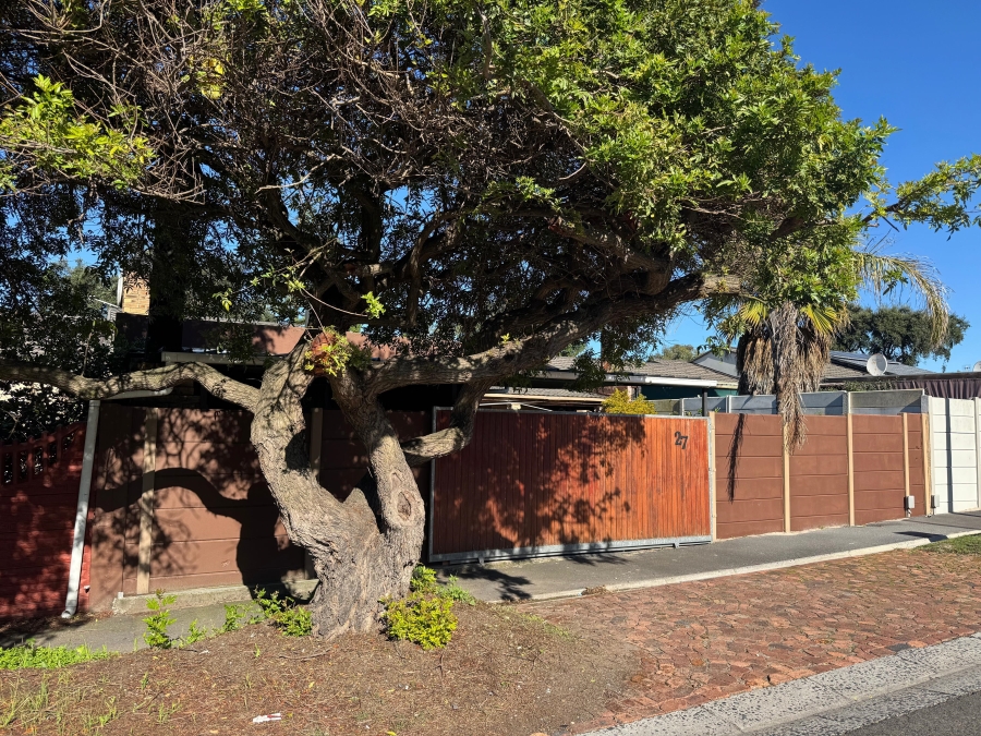 3 Bedroom Property for Sale in Groenvallei Western Cape